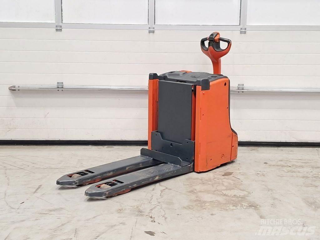 Linde T16L Alacsony emelőkocsi