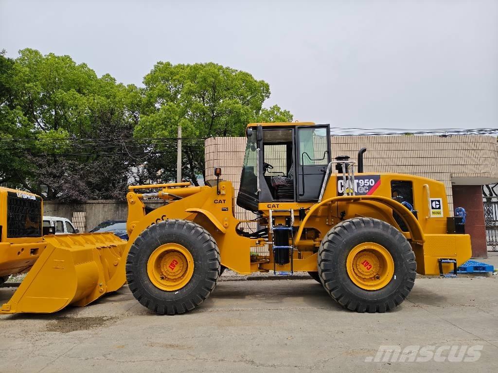 CAT 950 GC Gumikerekes homlokrakodók