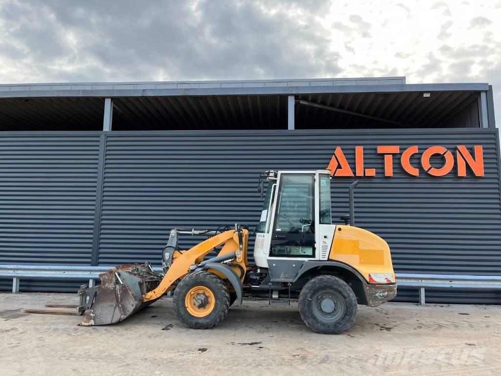 Liebherr L 506 Gumikerekes homlokrakodók