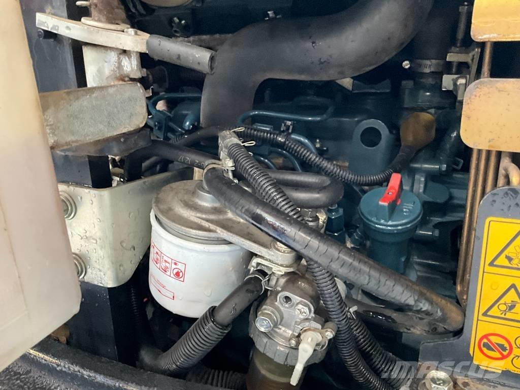 Kubota U 27-4 Mini kotrók < 7t