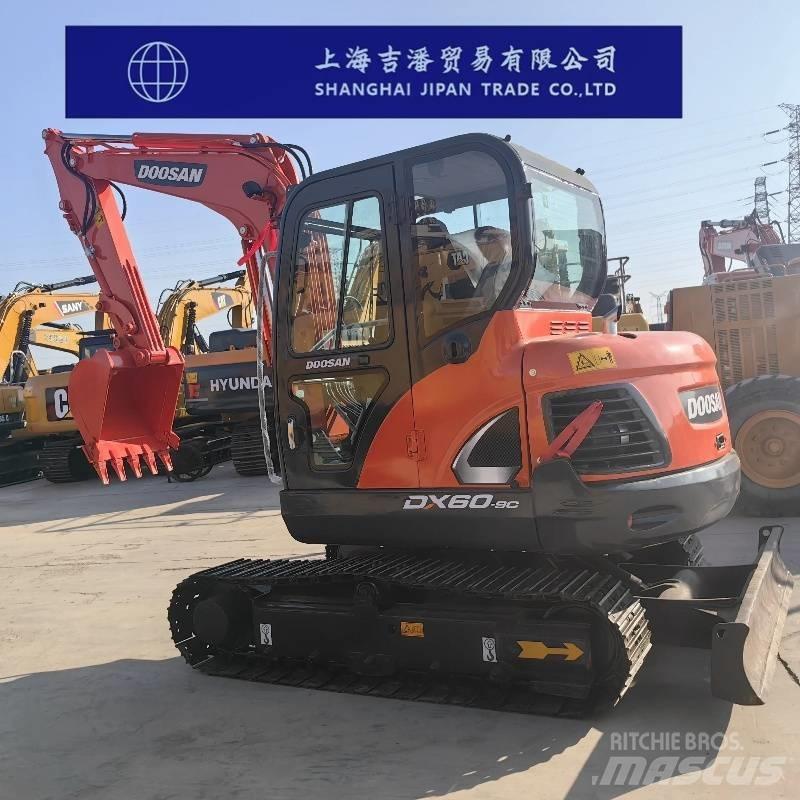 Doosan DX 60 Mini kotrók < 7t