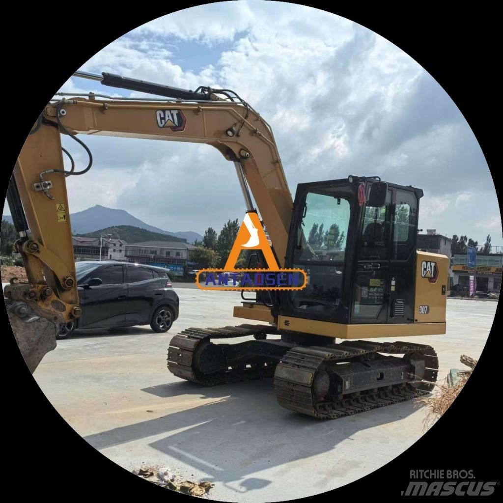 CAT 307 Mini kotrók < 7t