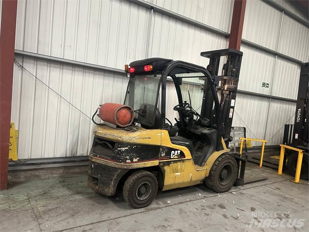 CAT GP35N Gázüzemű targoncák