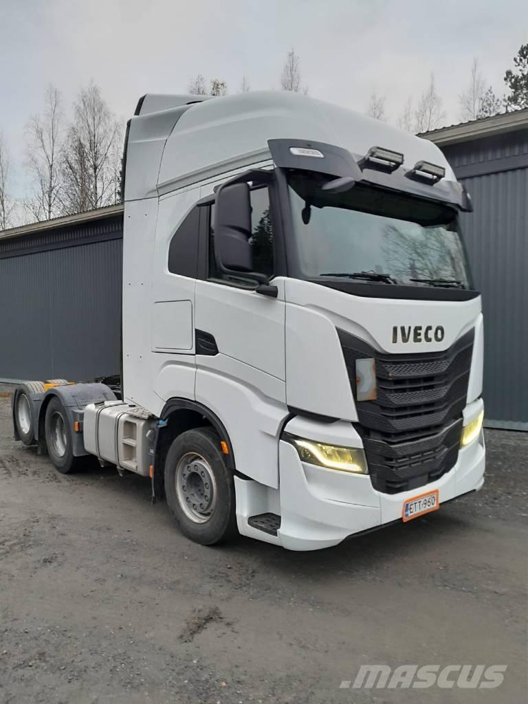 Iveco S-Way AS 440 Nyergesvontatók