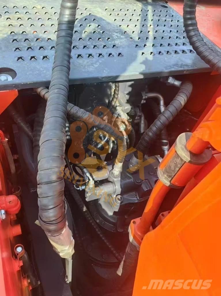 Doosan DX 225 LC Lánctalpas kotrók