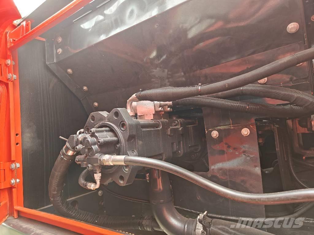 Doosan DX 225 LC-9C Lánctalpas kotrók