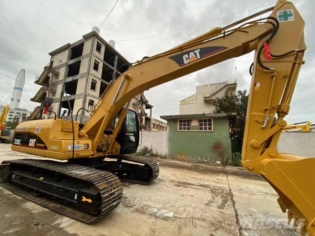 CAT 320 C L Lánctalpas kotrók