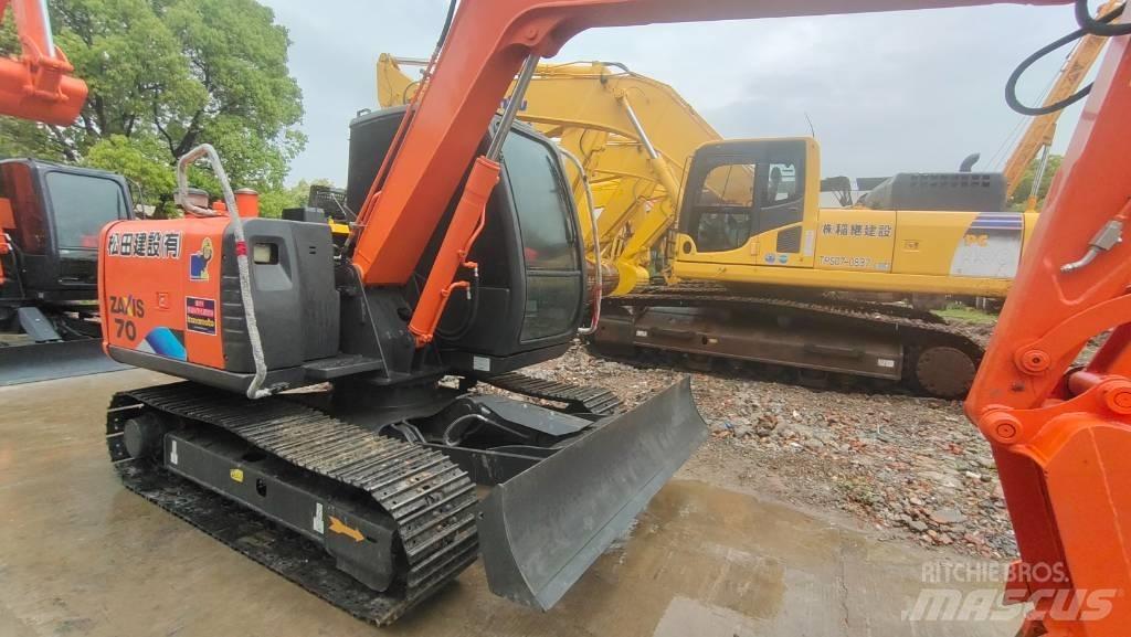 Hitachi ZX 70 Mini kotrók < 7t
