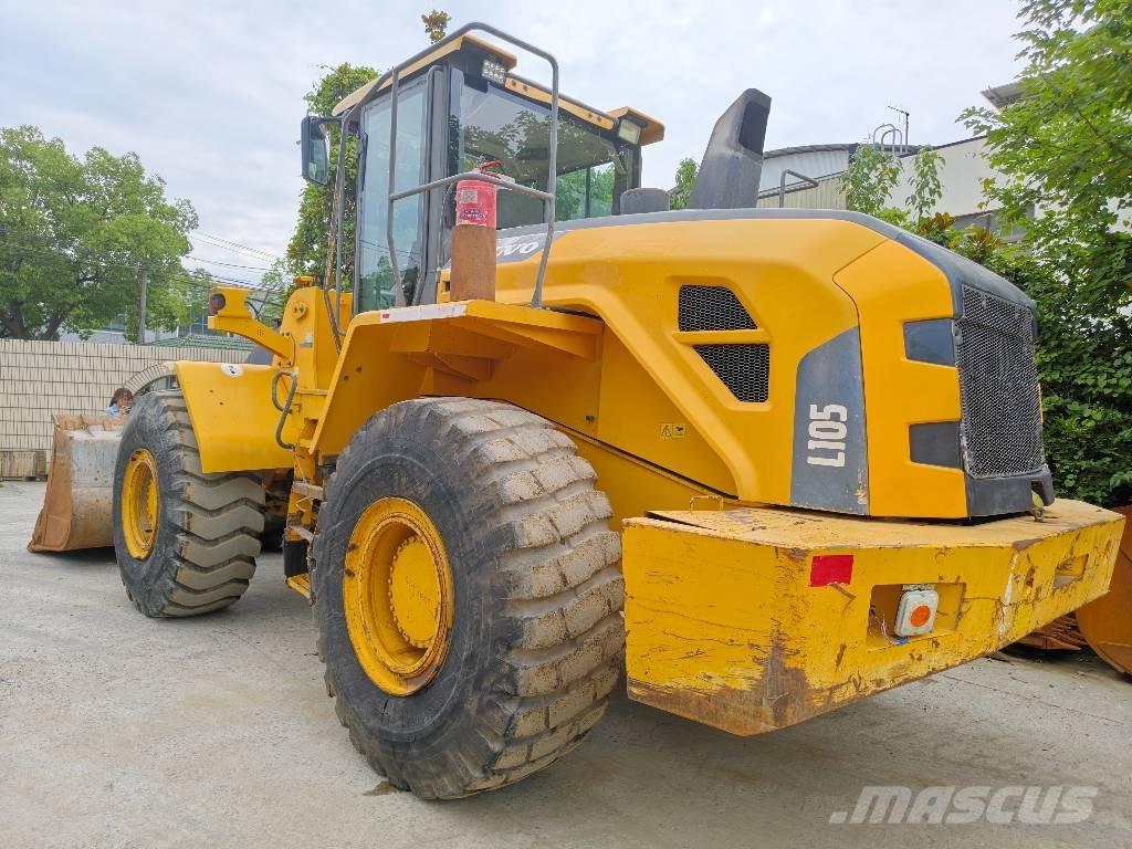 Volvo L 105 Gumikerekes homlokrakodók