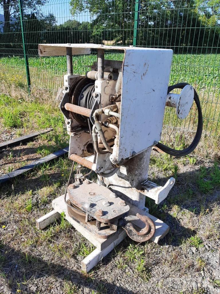 Bobcat Treuil / Winch Teleszkópos rakodók
