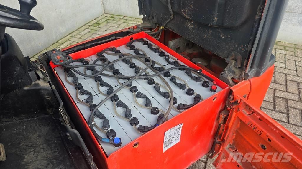 Linde E18L-01 Elektromos targoncák