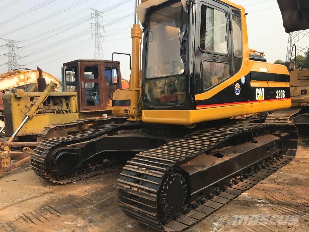 CAT 320B Lánctalpas kotrók