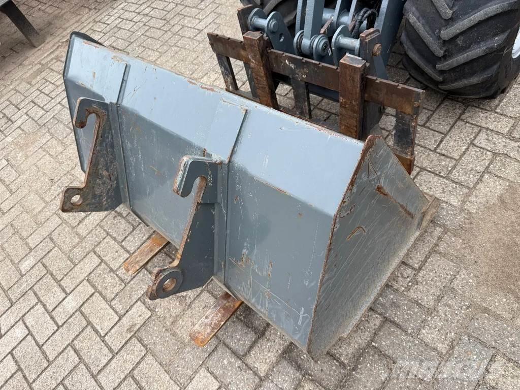 GiANT G2700 Gumikerekes homlokrakodók