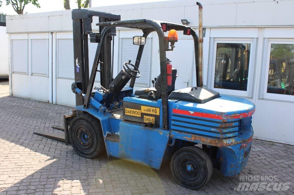 Daewoo D 40 S Dízel targoncák