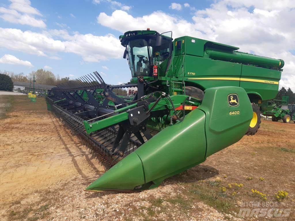 John Deere 640 D Kombájn adapterek