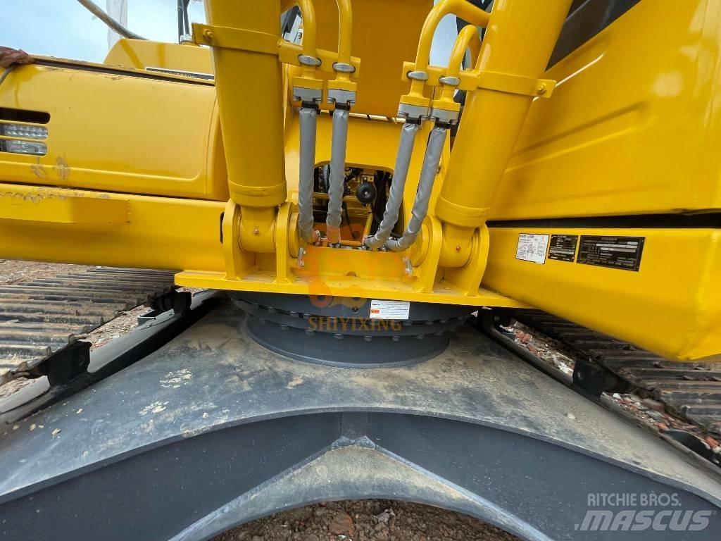 Komatsu PC 220 Lánctalpas kotrók