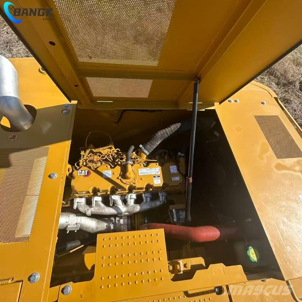 CAT 323 Lánctalpas kotrók