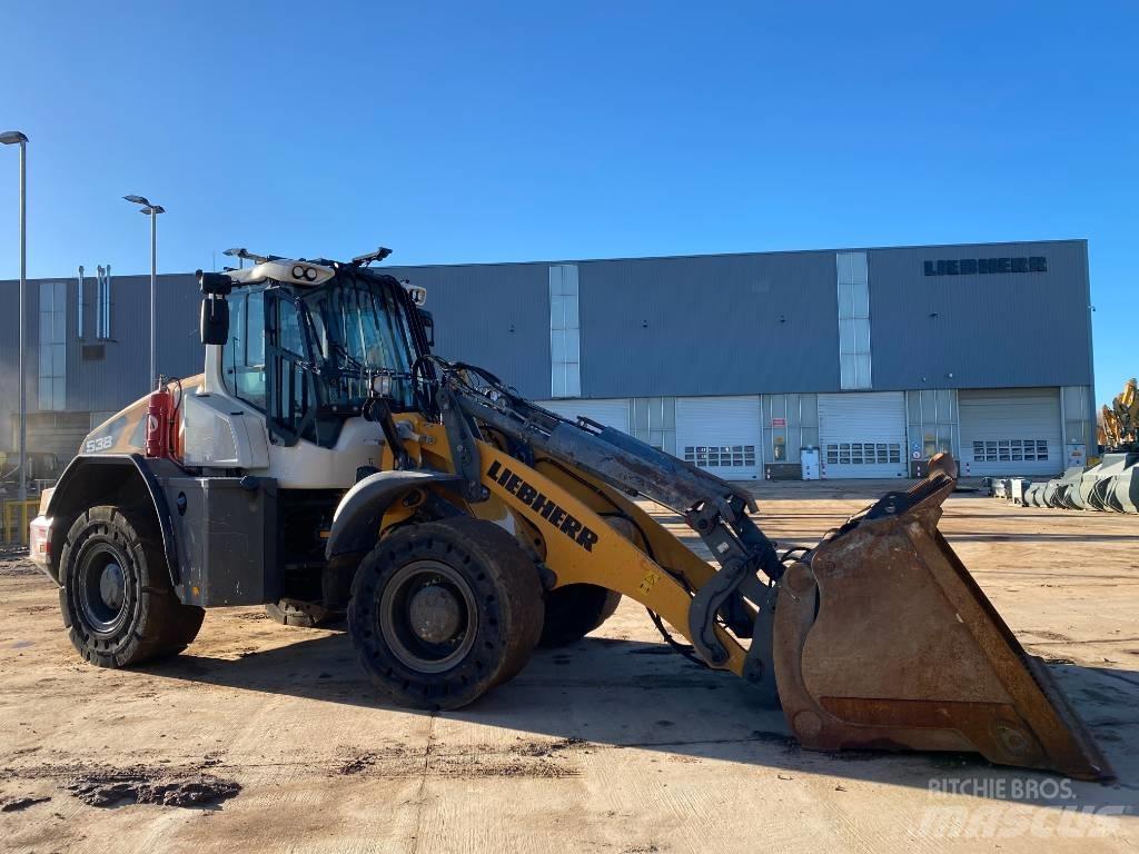 Liebherr L 538 Gumikerekes homlokrakodók