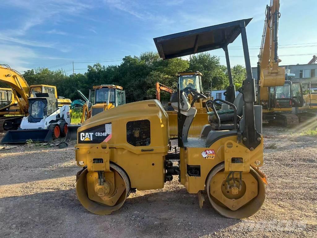 CAT CB 24 B Ikerdobos hengerek