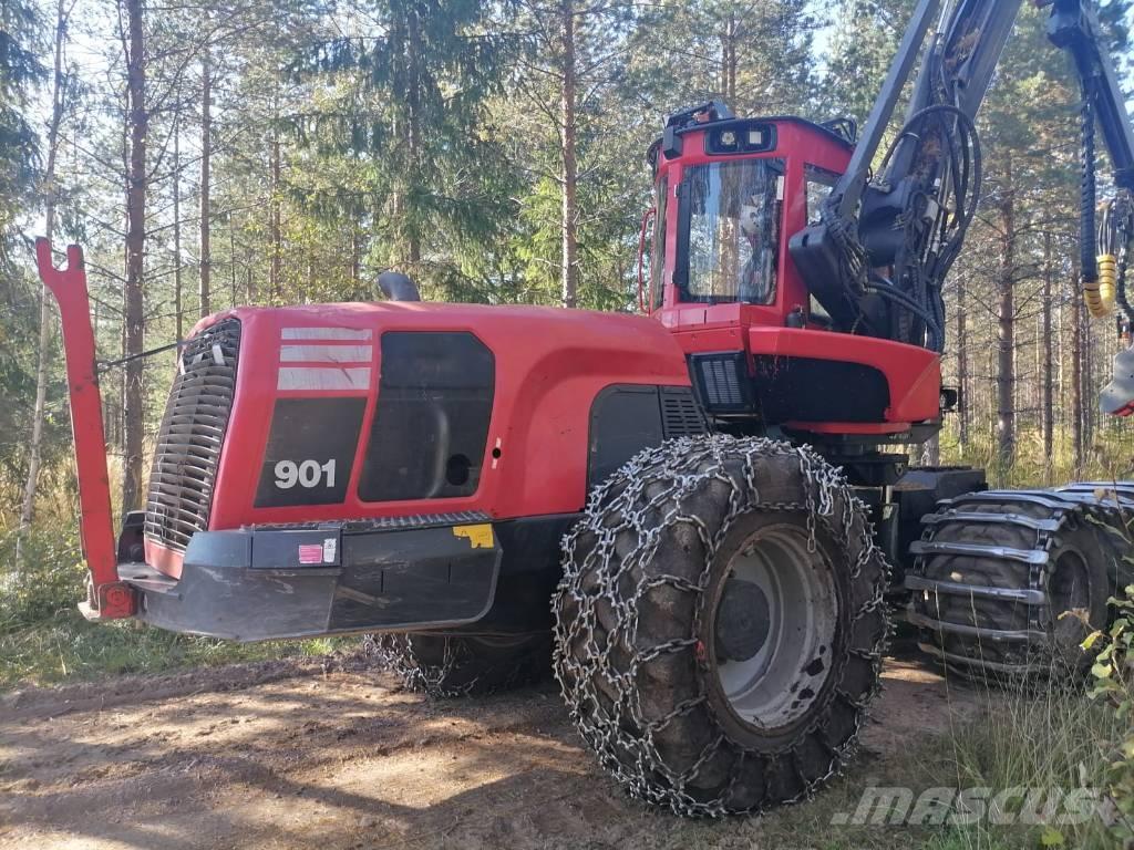 Komatsu 901 Betakarítók