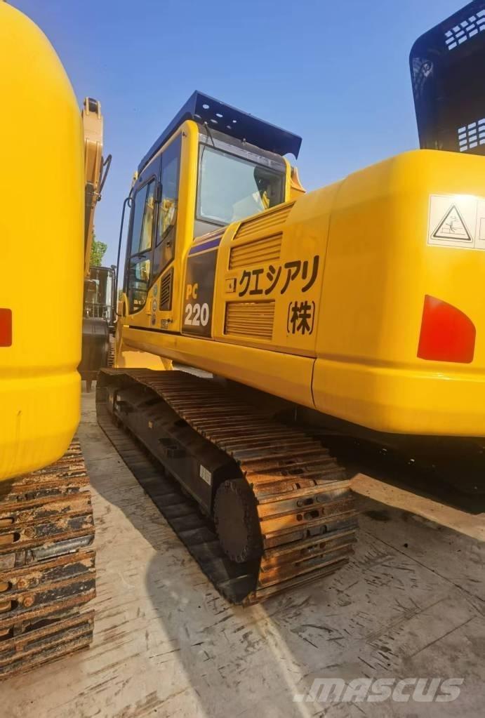 Komatsu PC 220-8 Lánctalpas kotrók