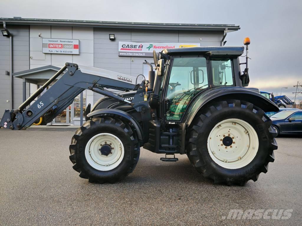 Valtra N 142 Versu Traktorok
