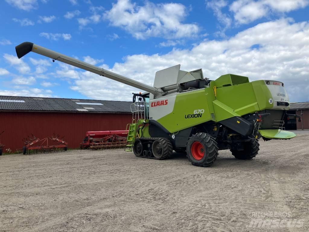 CLAAS LEXION 670 TT Kombájnok