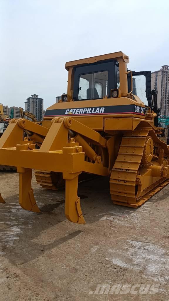 CAT D 8 R lánctalpas dózerek