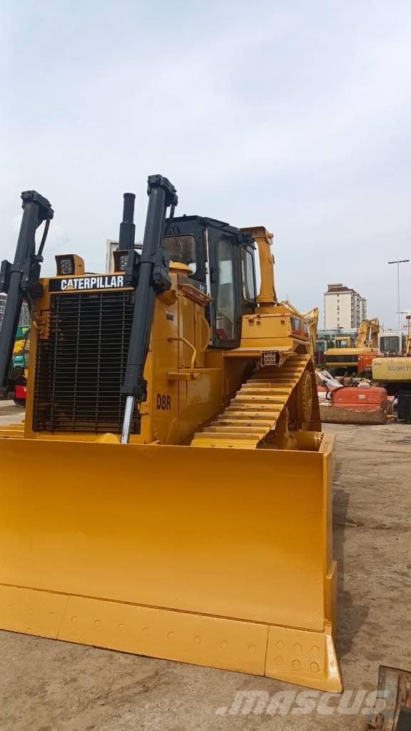 CAT D 8 R lánctalpas dózerek