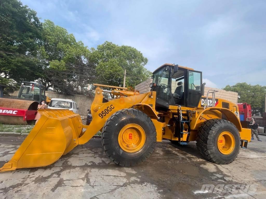 CAT 950 H Gumikerekes homlokrakodók
