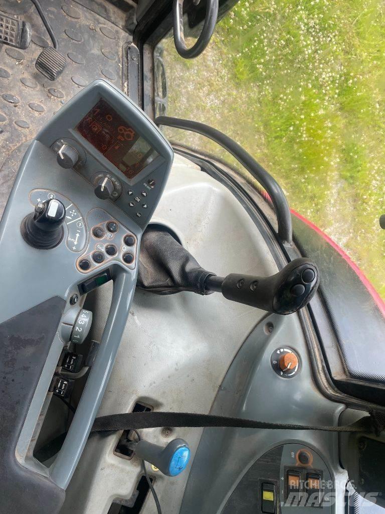 Valtra N 121 Traktorok