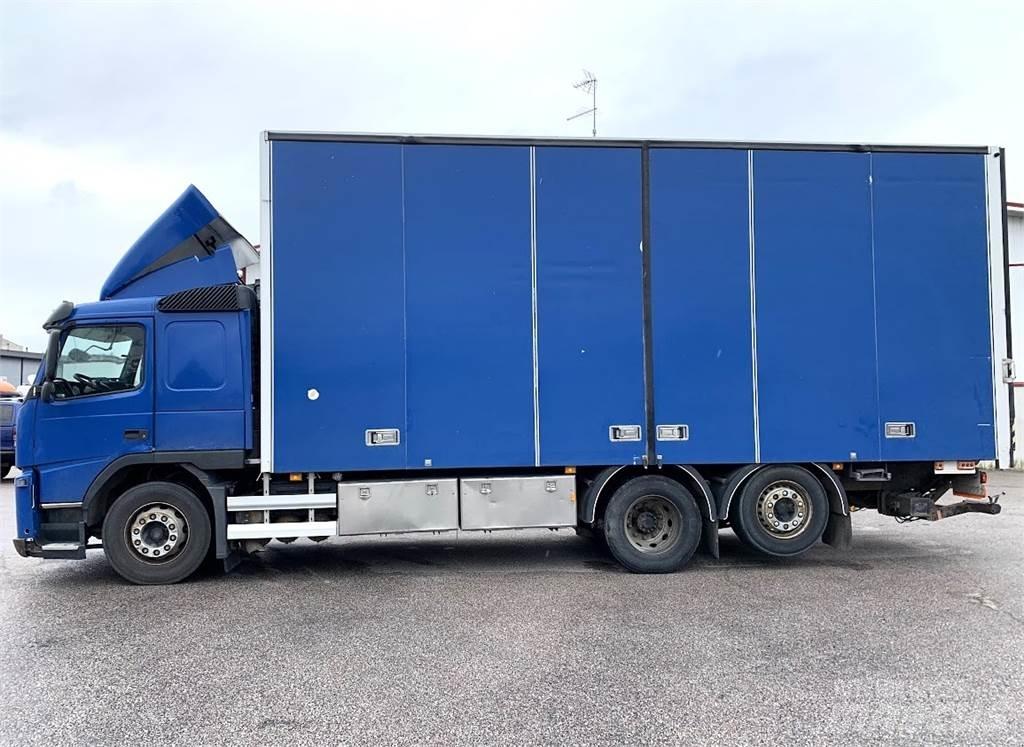 Volvo FM330 6x2 Dobozos teherautók