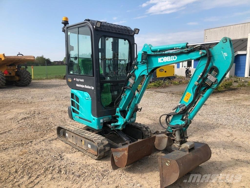 Kobelco SK 17 SR-5 Mini kotrók < 7t