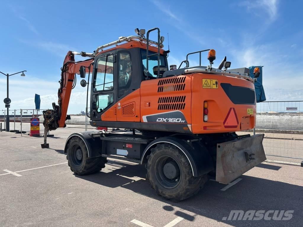 Doosan DX 160 W Gumikerekes kotrók