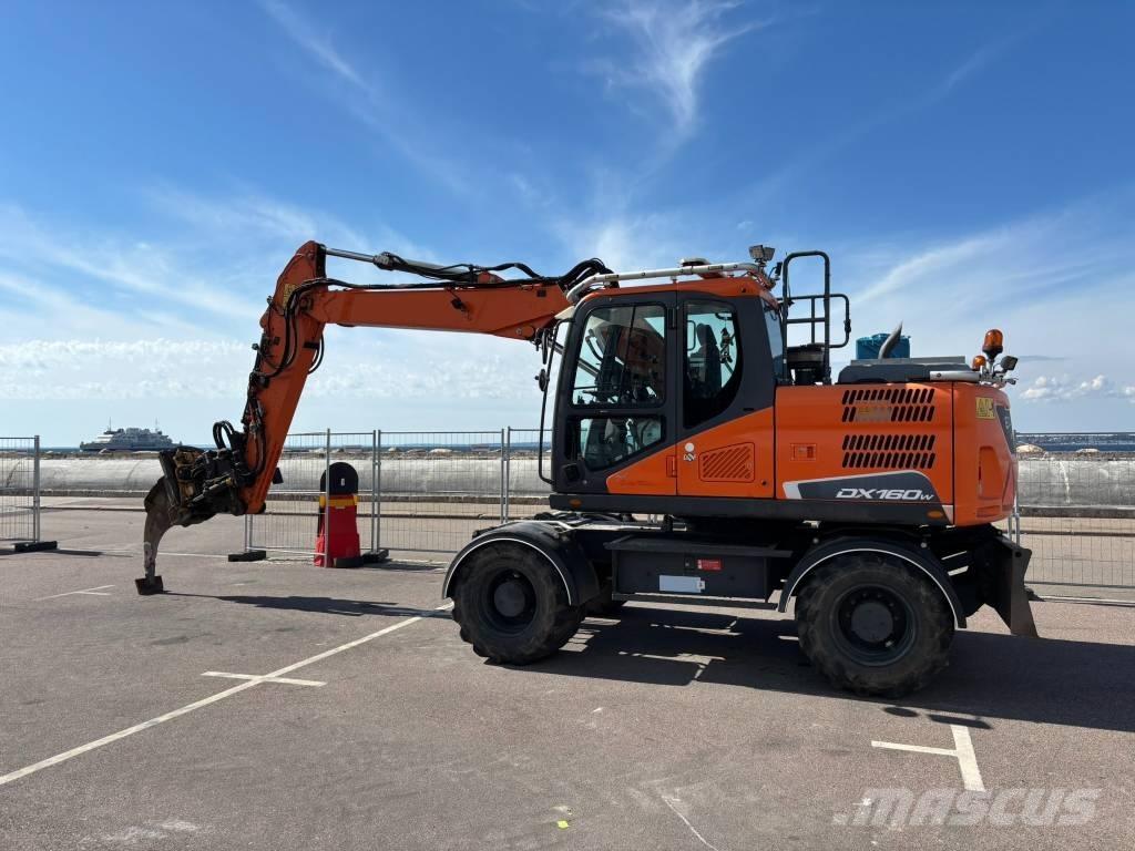 Doosan DX 160 W Gumikerekes kotrók