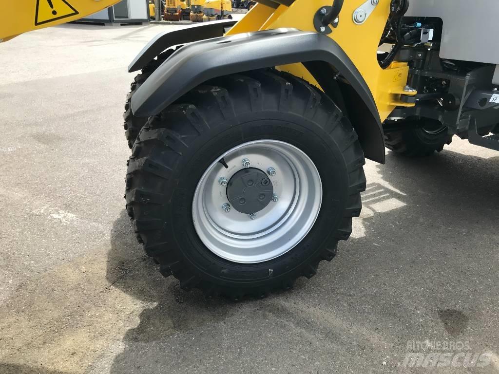 Wacker Neuson WL28 Univerzális rakodógépek