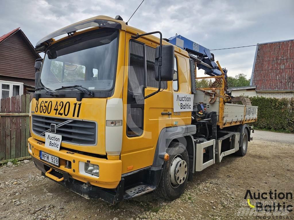 Volvo FL6 250 Platós / Ponyvás teherautók