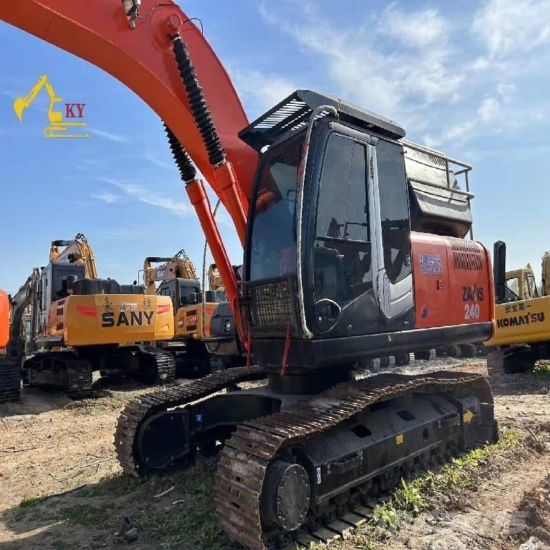 Hitachi ZX 240 Lánctalpas kotrók
