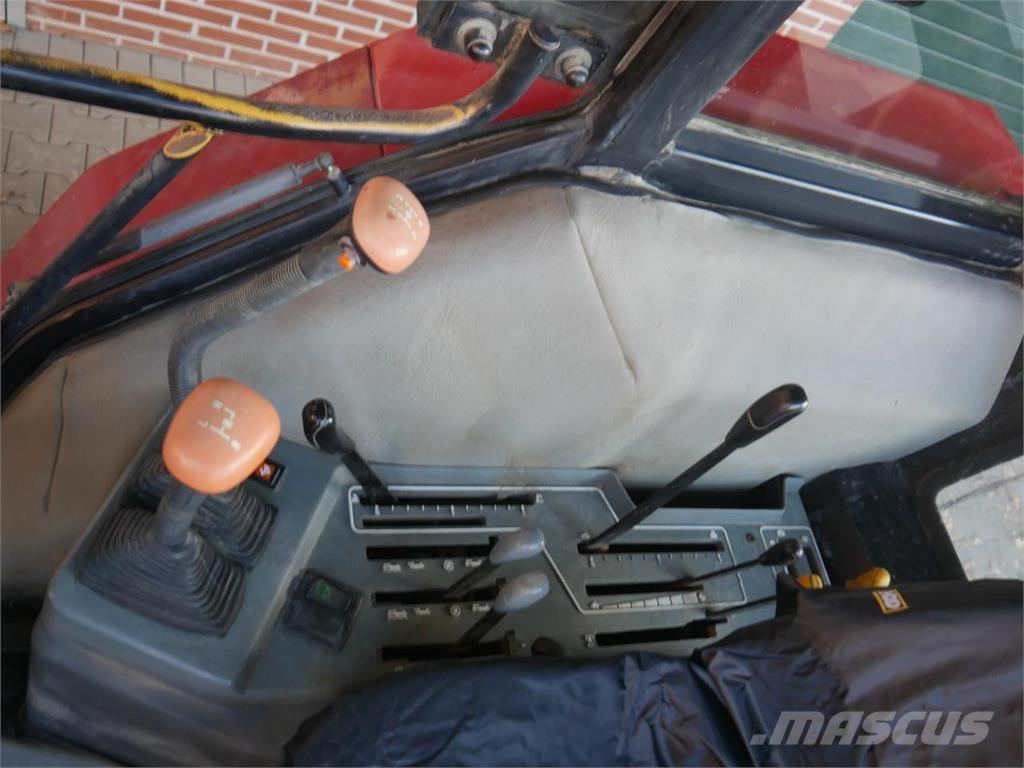 Case IH 4230 2wd Traktorok