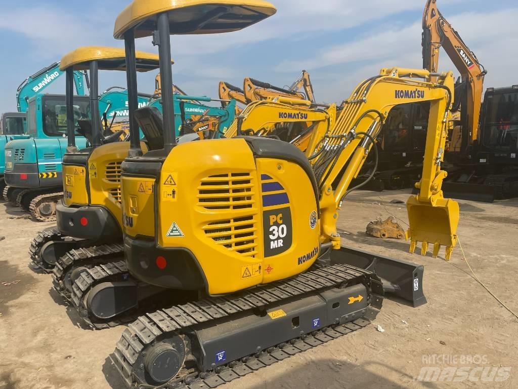 Komatsu PC30 Mini kotrók < 7t