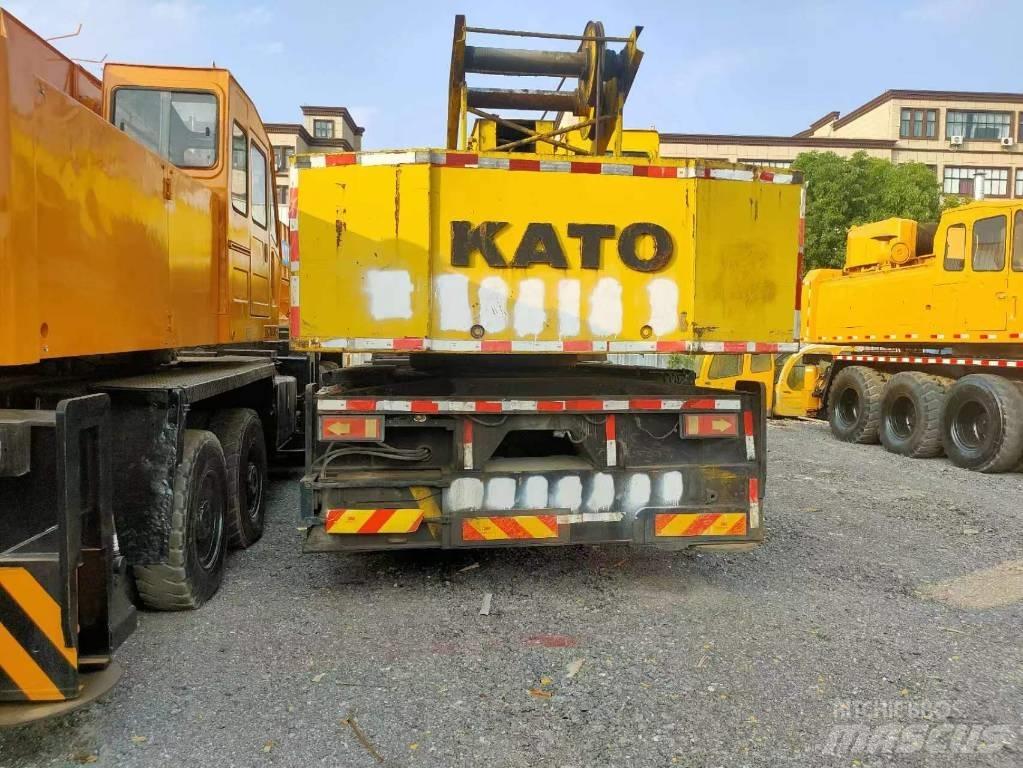 Kato NK 400 E-3 Terepdaruk