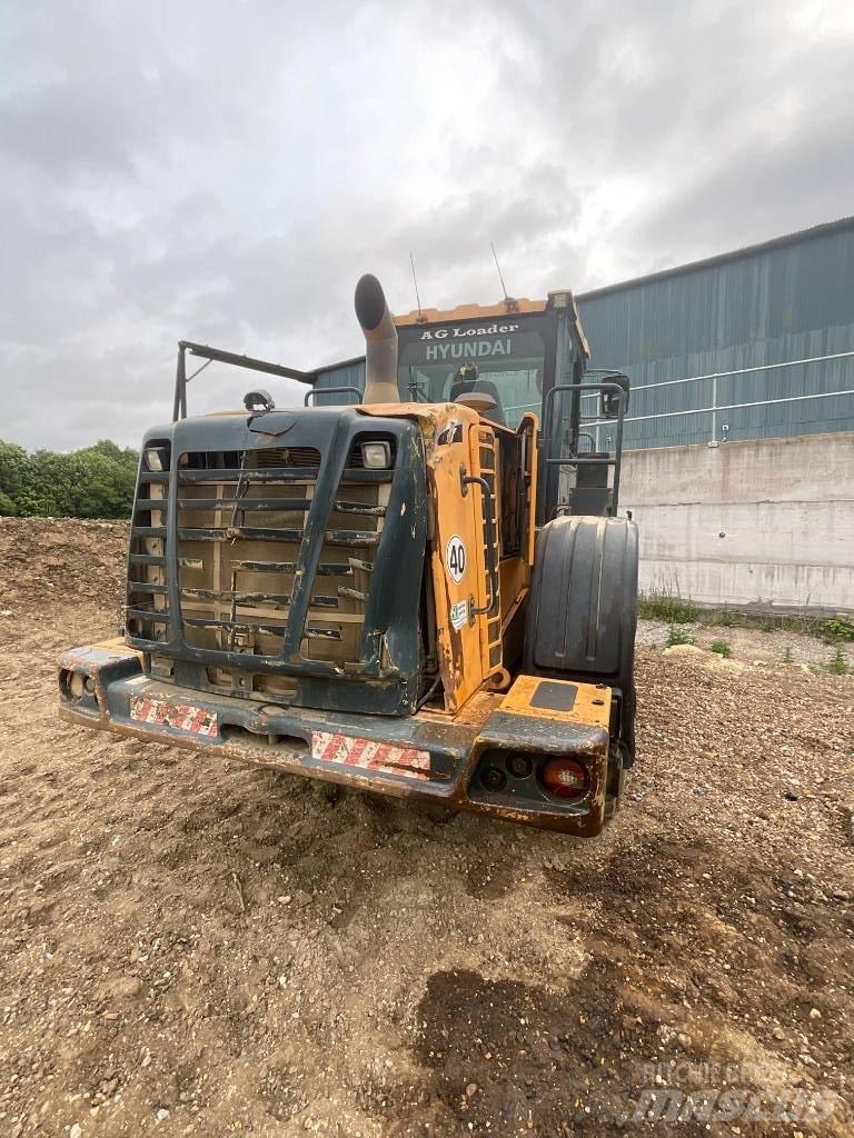 Hyundai HL 757-9 A Gumikerekes homlokrakodók