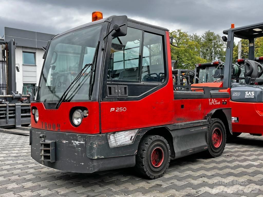 Linde P 250 Vontatótargonca