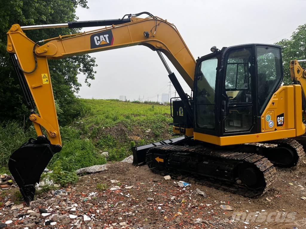 CAT 307,5 Közepes (midi) kotrók 7 t - 12 t