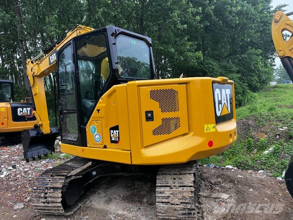 CAT 307,5 Közepes (midi) kotrók 7 t - 12 t