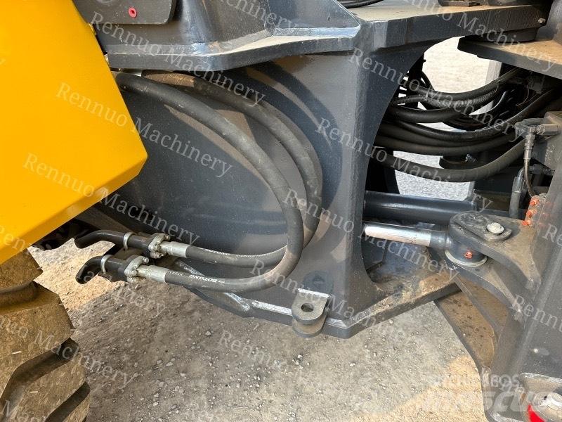 Komatsu WA380 Gumikerekes homlokrakodók