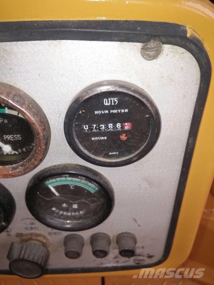 CAT D 7 G lánctalpas dózerek