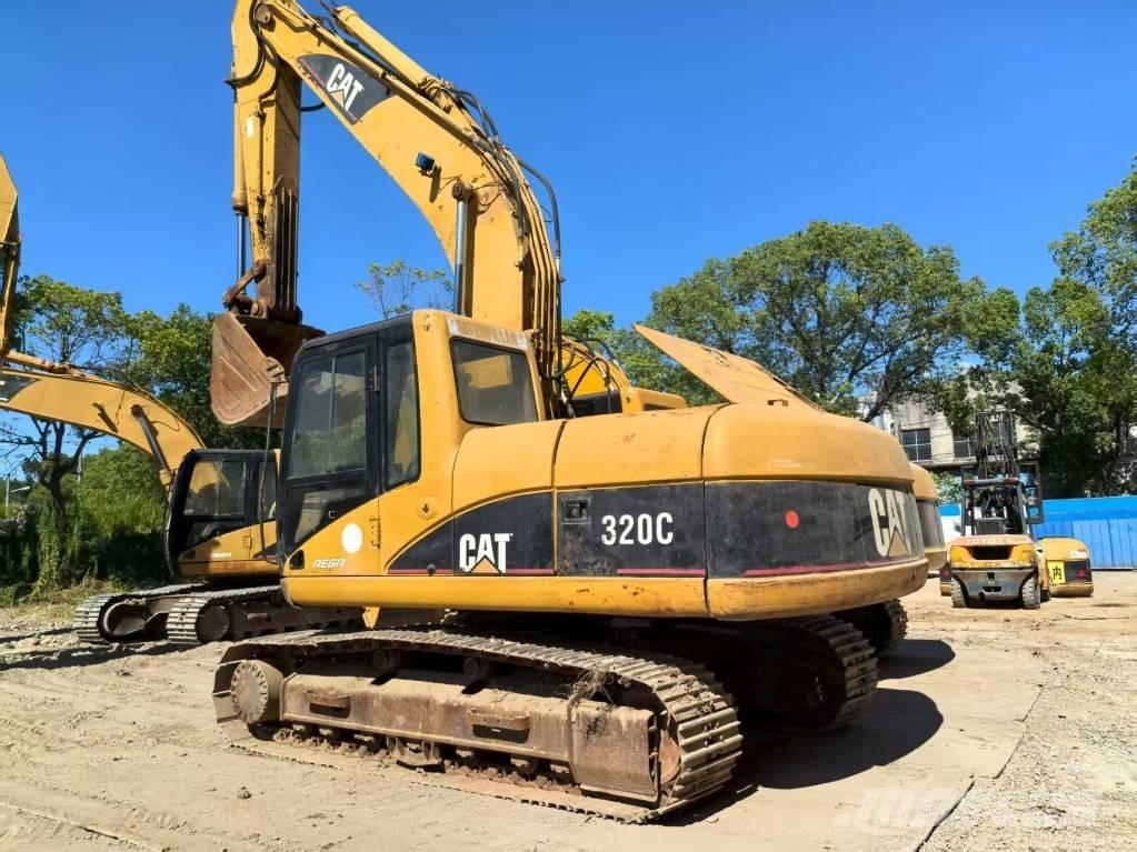 CAT 320C Lánctalpas kotrók