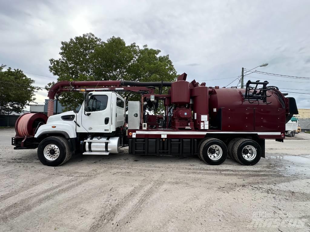 Freightliner 114 SD Vákuum teherautok