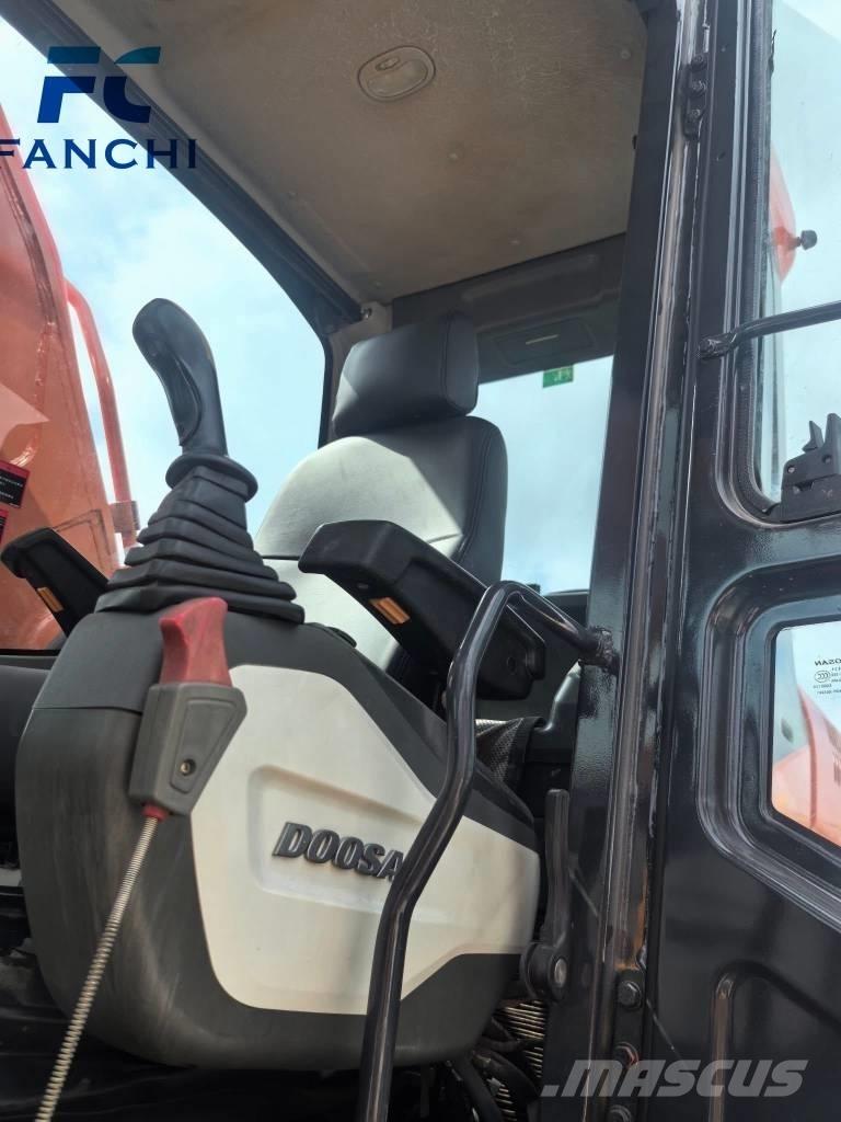 Doosan DX 360 LC Lánctalpas kotrók